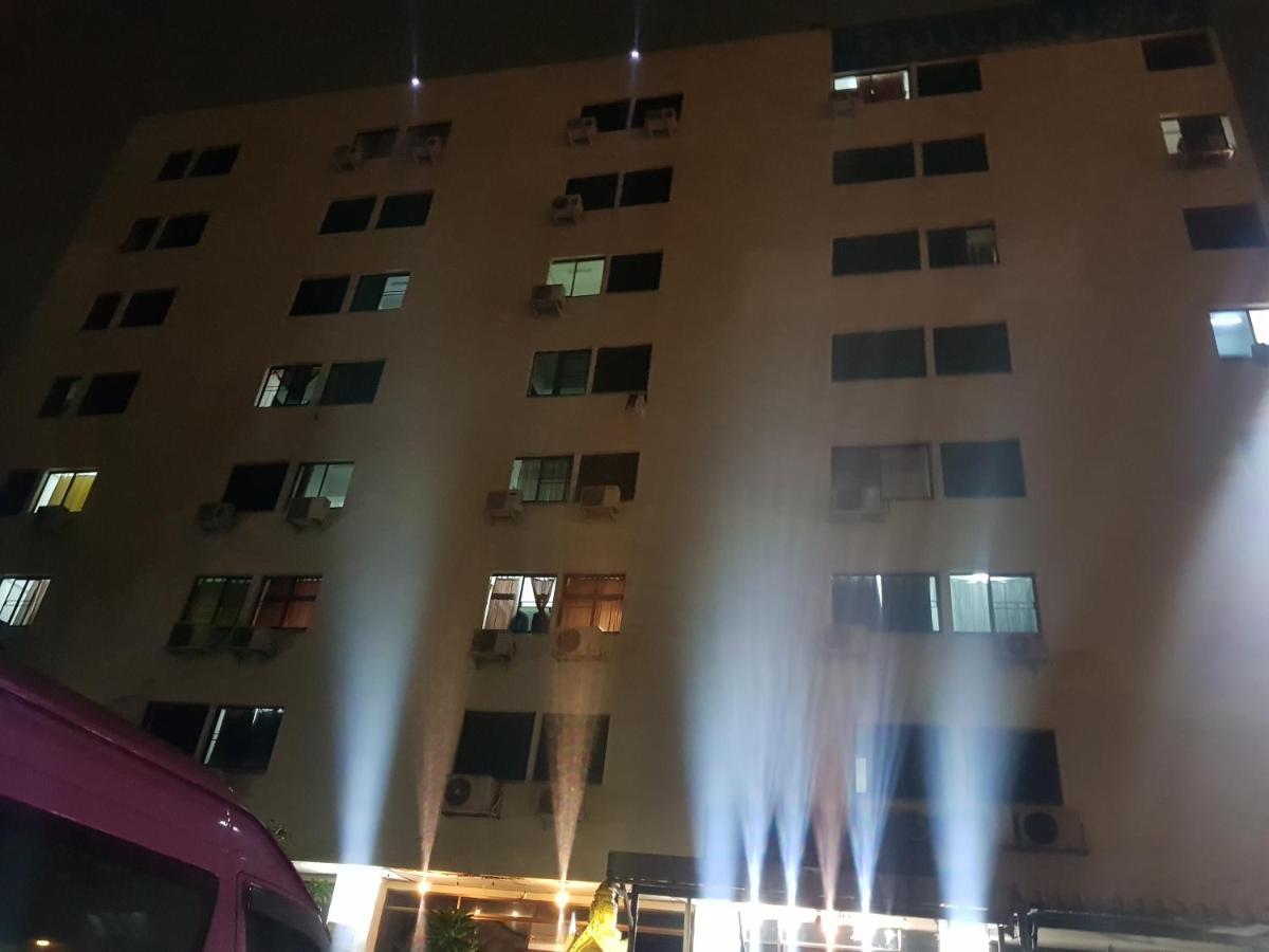 โรงแรมวินบางนา Win Bangna Hotel Bangkok Exterior photo