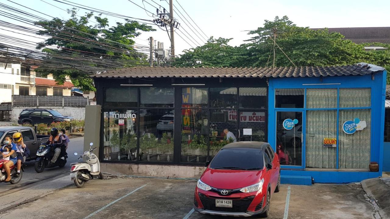 โรงแรมวินบางนา Win Bangna Hotel Bangkok Exterior photo