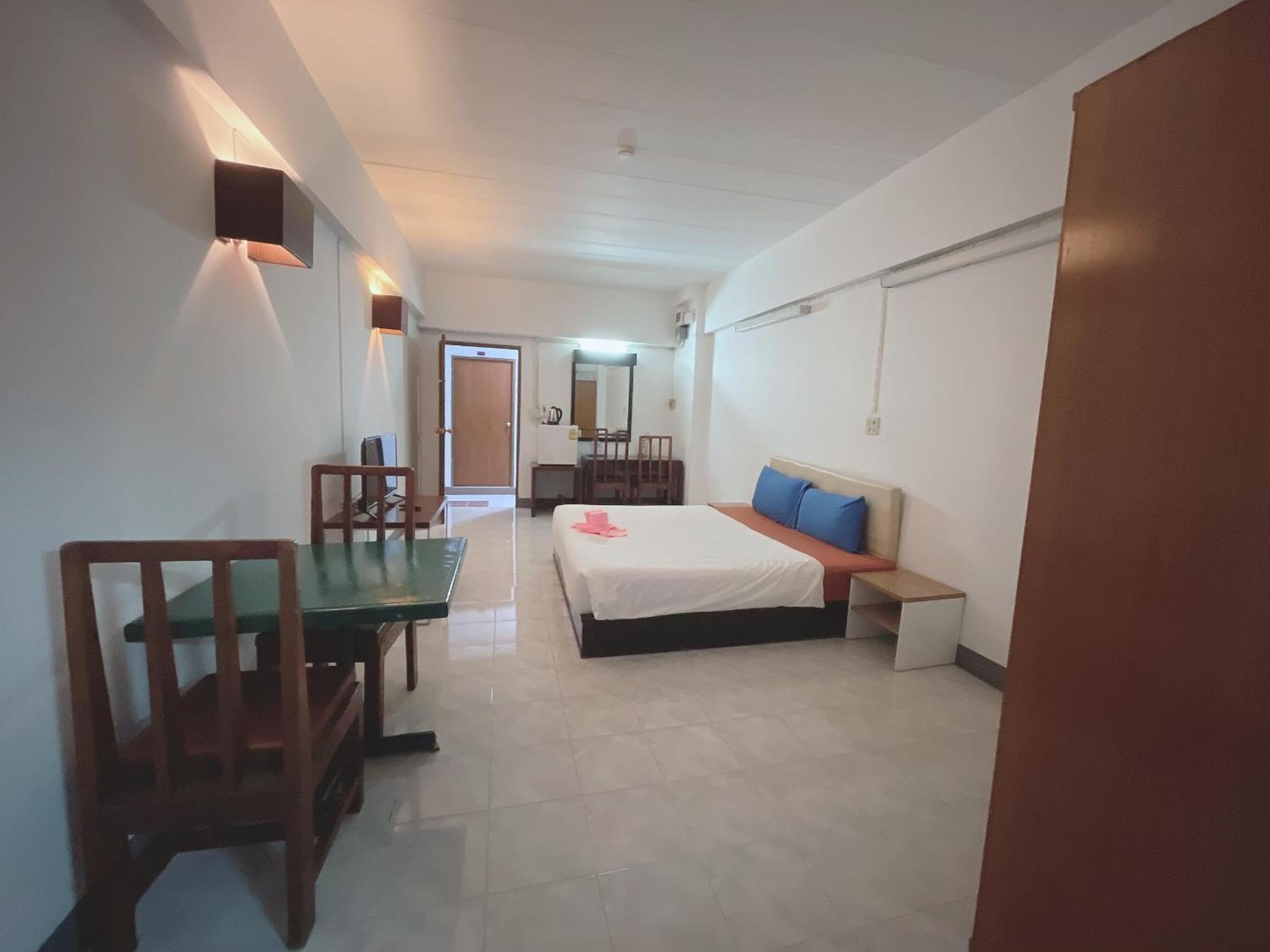 โรงแรมวินบางนา Win Bangna Hotel Bangkok Exterior photo